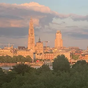  Appartement Linkerover- City Centre & Cathedral View